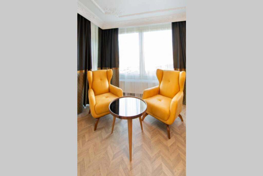 Апартаменти Charming Bosphorus View